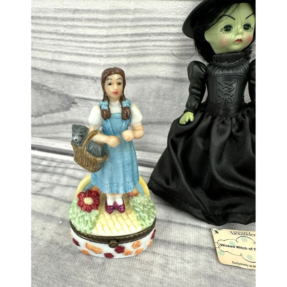 WIZARD OF OZ‎ COLLECTIBLES - MADAME ALEXANDER DOLLS / TRINKET BOX / SPREADER SET